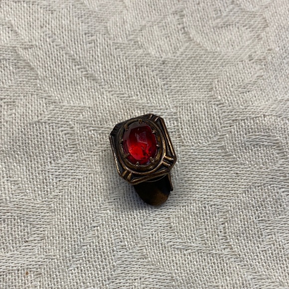 Antique Collar Lapel Clip - Picture 8 of 8